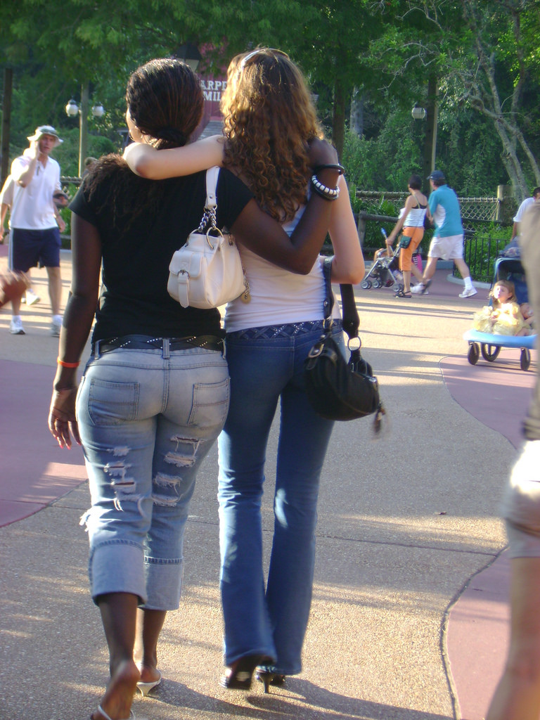 Disney park goer in heels